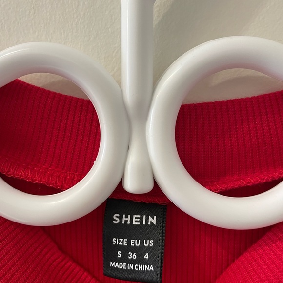 NEW Red top with pearls - Picture 3 of 3